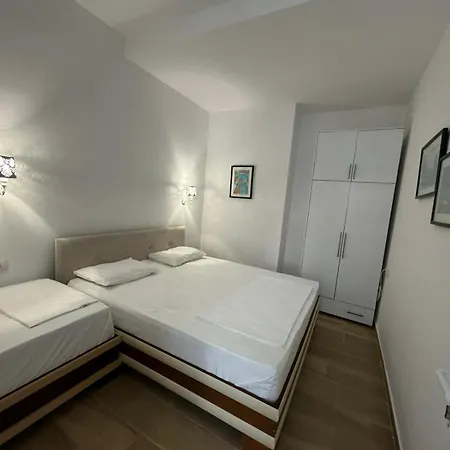 Atlantis Apartament's 2 Apartment *